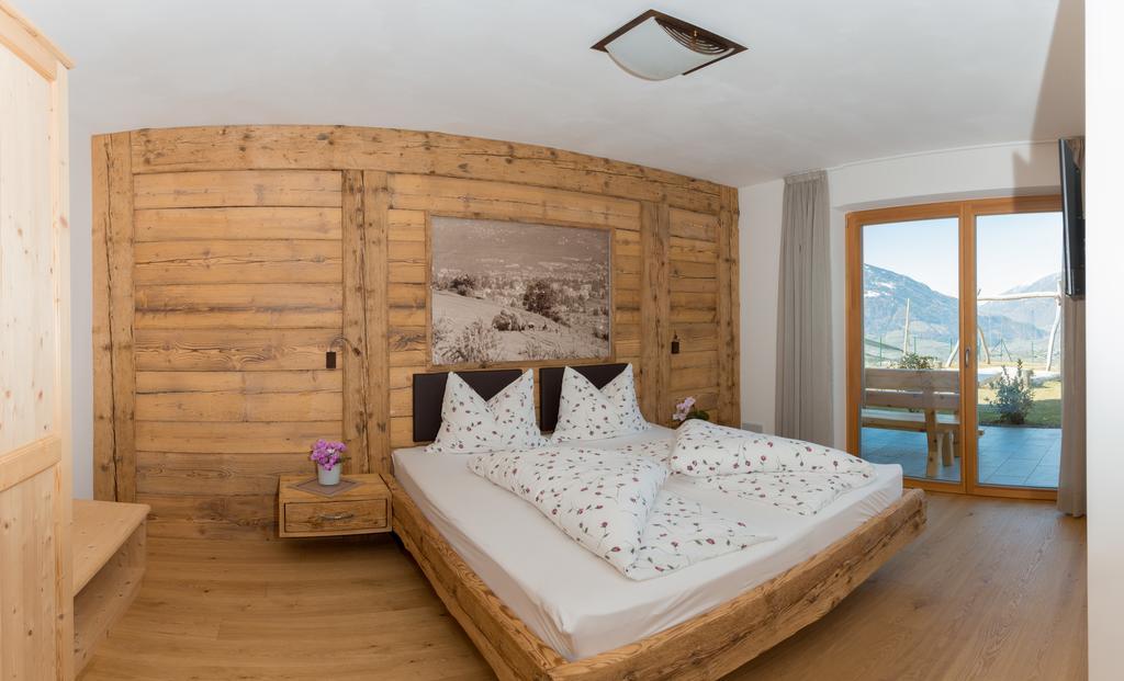 Krebishof Agriturismo Скена Экстерьер фото